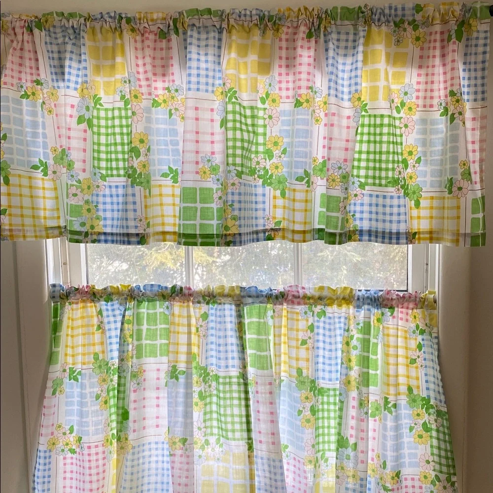 VTG Restyled Bedsheet Café Curtains